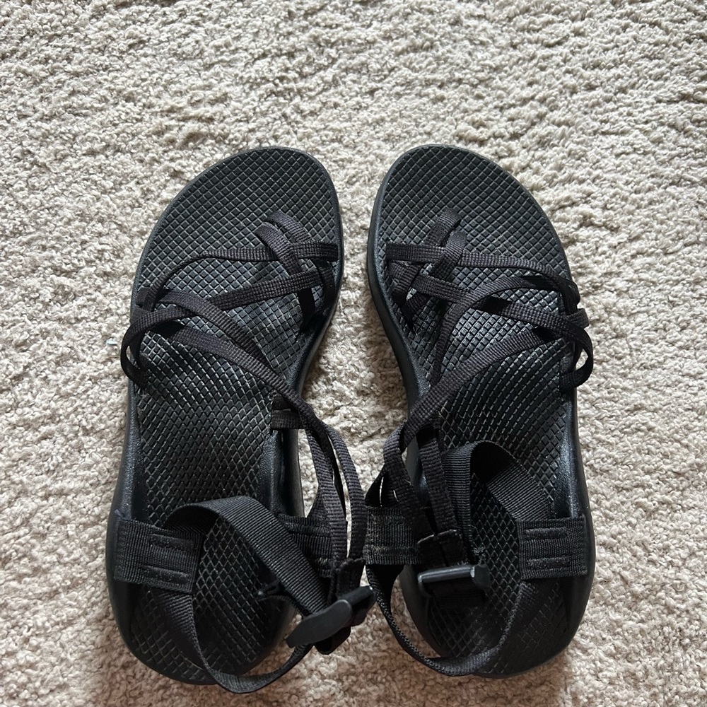 DOUBLE STRAP CHACOS